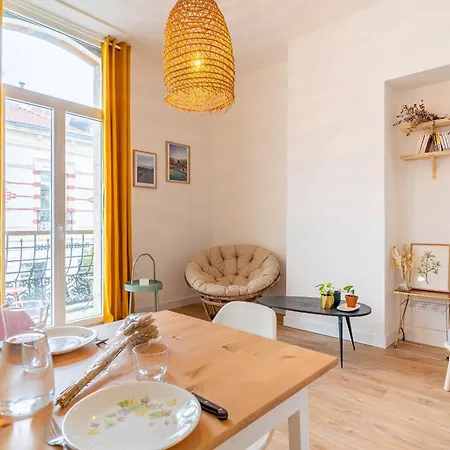 L'atypique - Appt A 150m De La Apartmán *